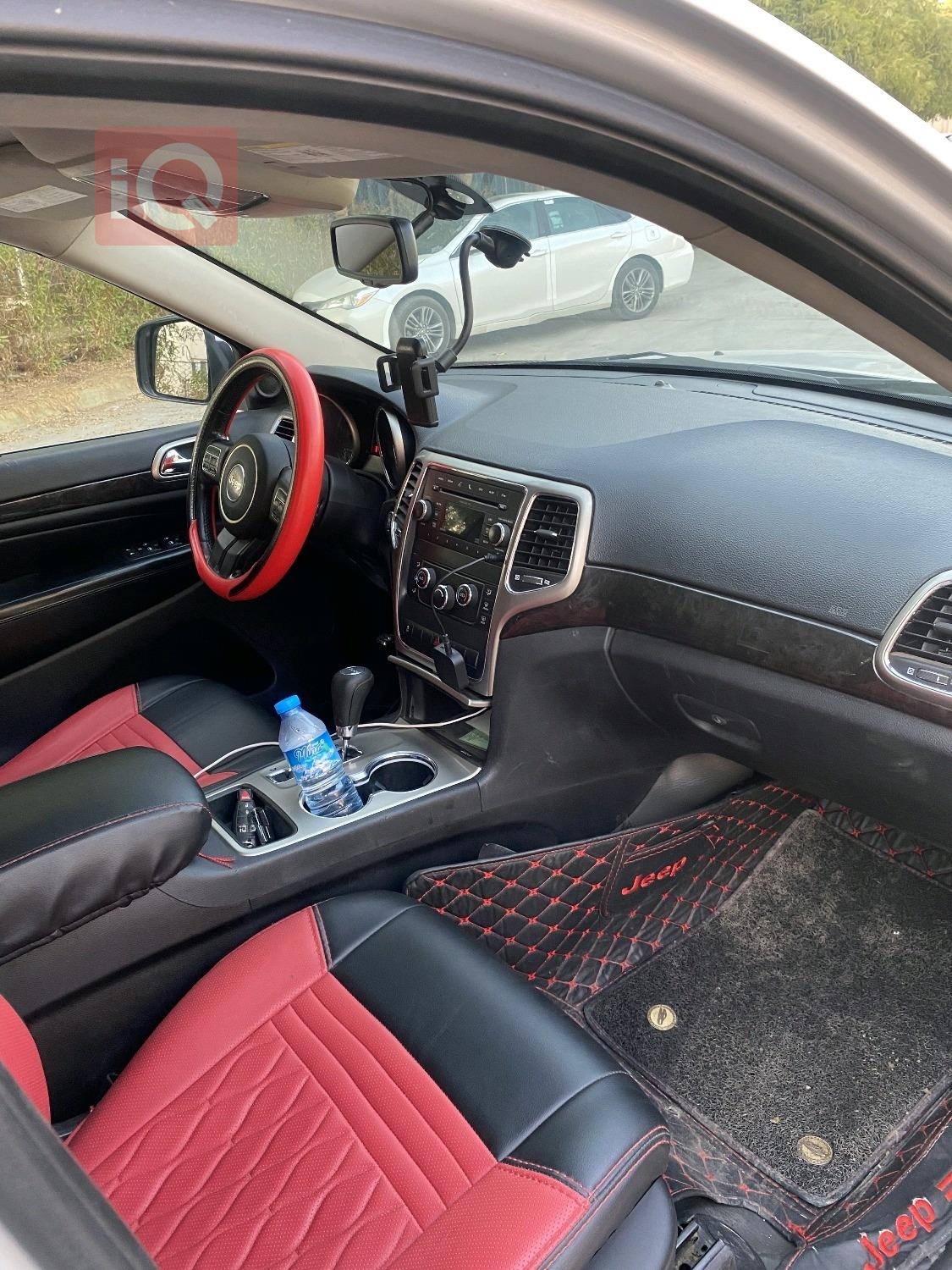 جيب جراند شيروكي